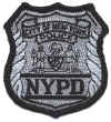 new_york_city_police_silber_abzeichen.JPG (28787 Byte)